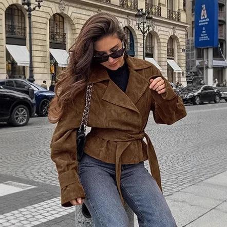 Abrigo de mujer vintage de gamuza con cordones y forro interior suave