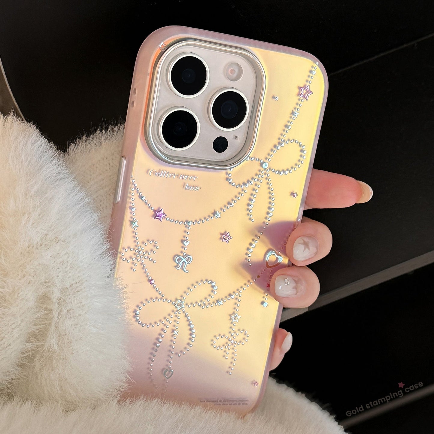 Estuche para teléfono móvil iPhone 17 estilo princesa dorada 15 lazo láser rosa 16Promax anticaídas 13 rígido