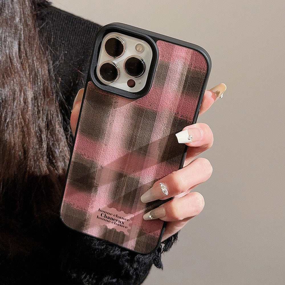 Girl contrasting color plaid Apple 16 mobile phone case 17promax autumn and winter sweet and cool 11 for iPhone13 leather 12