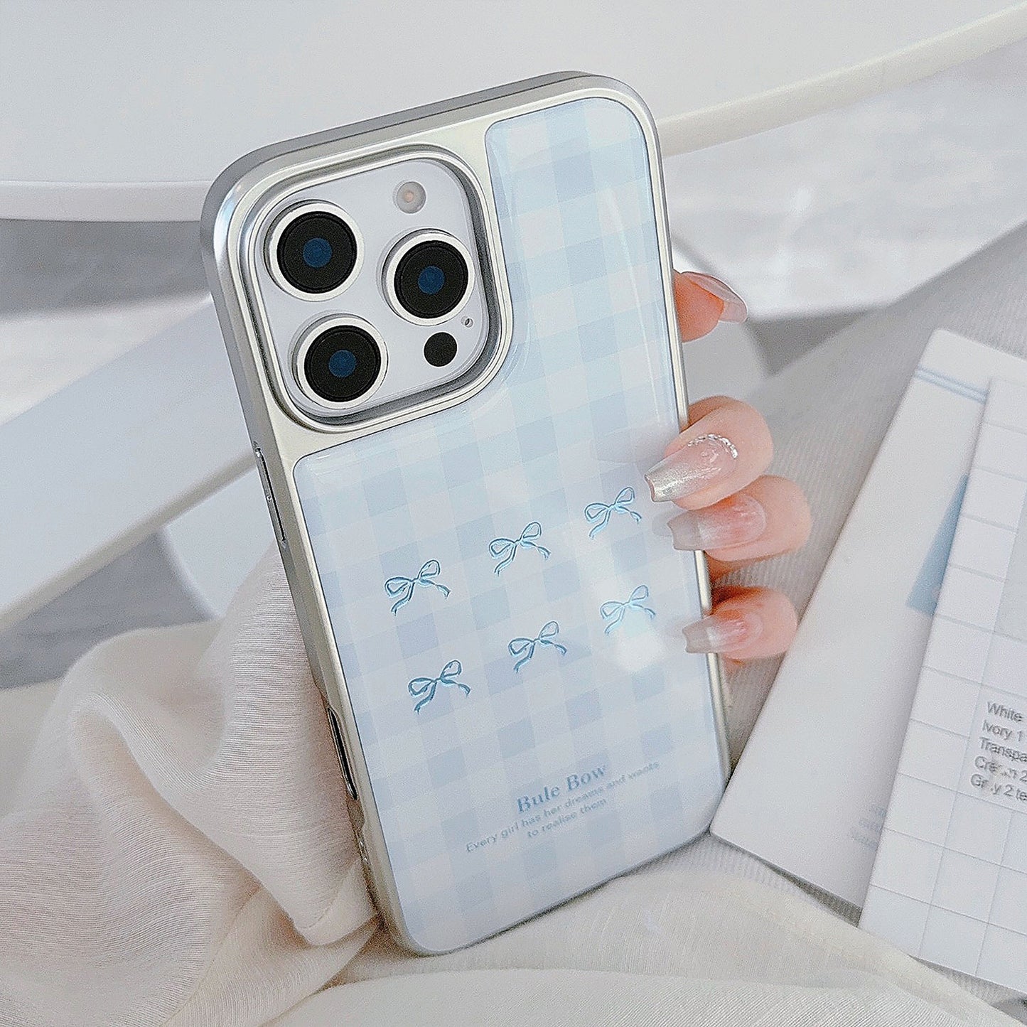 Funda de teléfono móvil dorada para iPhone 16, 17Pro Max, a cuadros azules, 14, galvanizado, 13, epoxi, 15, para Apple/Huawei