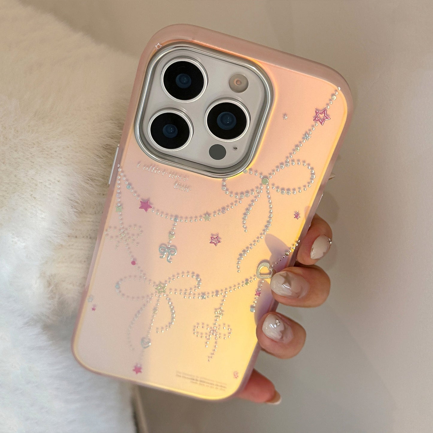 Estuche para teléfono móvil iPhone 17 estilo princesa dorada 15 lazo láser rosa 16Promax anticaídas 13 rígido