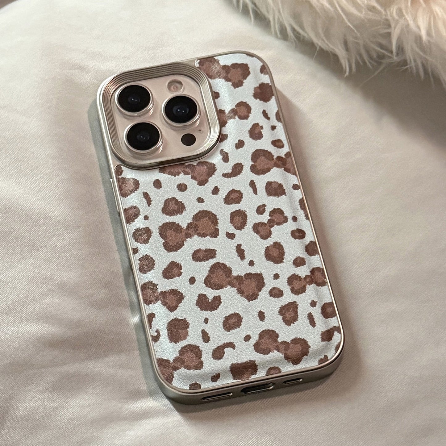 Funda rígida de cuero con lazo y estampado de leopardo vintage, borde plateado, para iPhone 17, 16promax, 15 y 13, 11