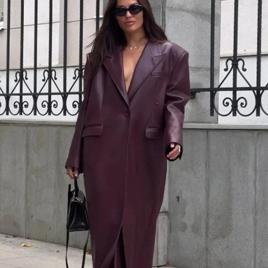Elegante gabardina retro color rojo vino para mujer