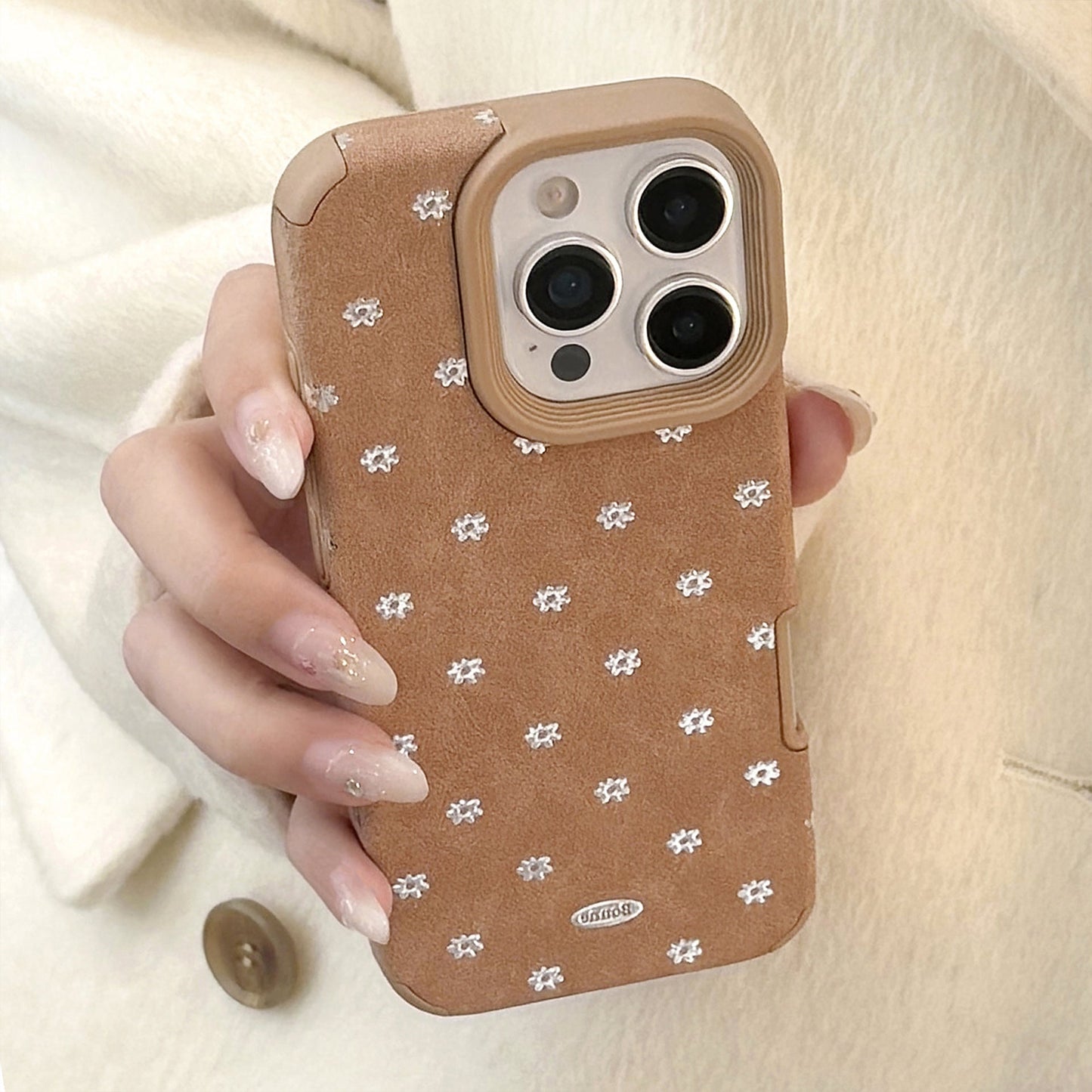 Adecuado para iPhone 17 Apple 16promax Funda para teléfono móvil 15 otoño e invierno felpa marrón 14 gamuza 13 anticaída