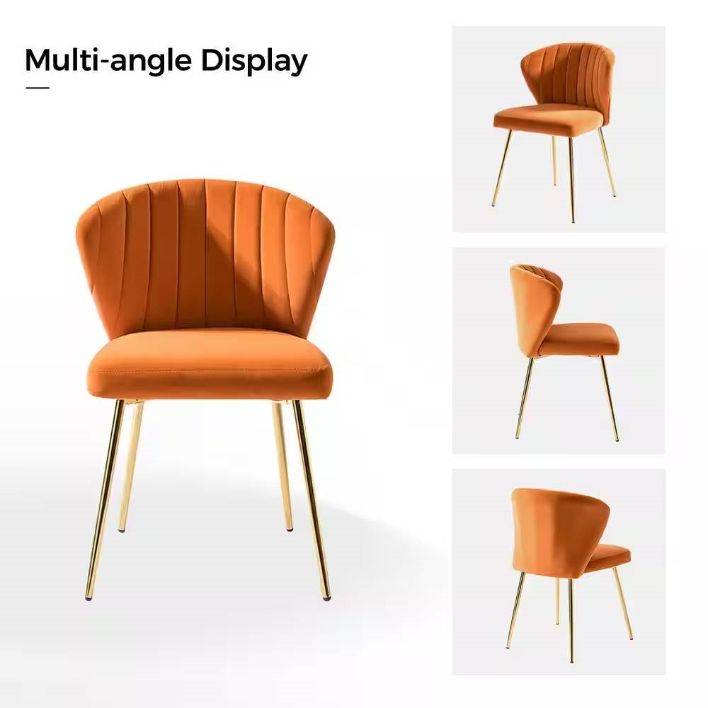 Sillón tapizado de terciopelo naranja con respaldo alto y patas metálicas doradas