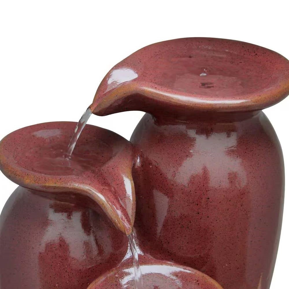 Fuente de agua de poliresina con aspecto de cerámica roja burdeos de 3 niveles para patio de jardín exterior