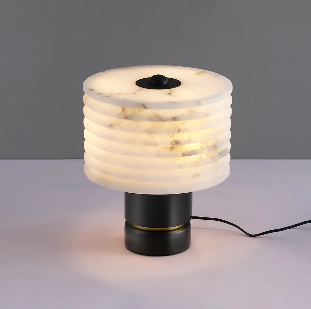 Lámpara de mesa moderna de alabastro Outela