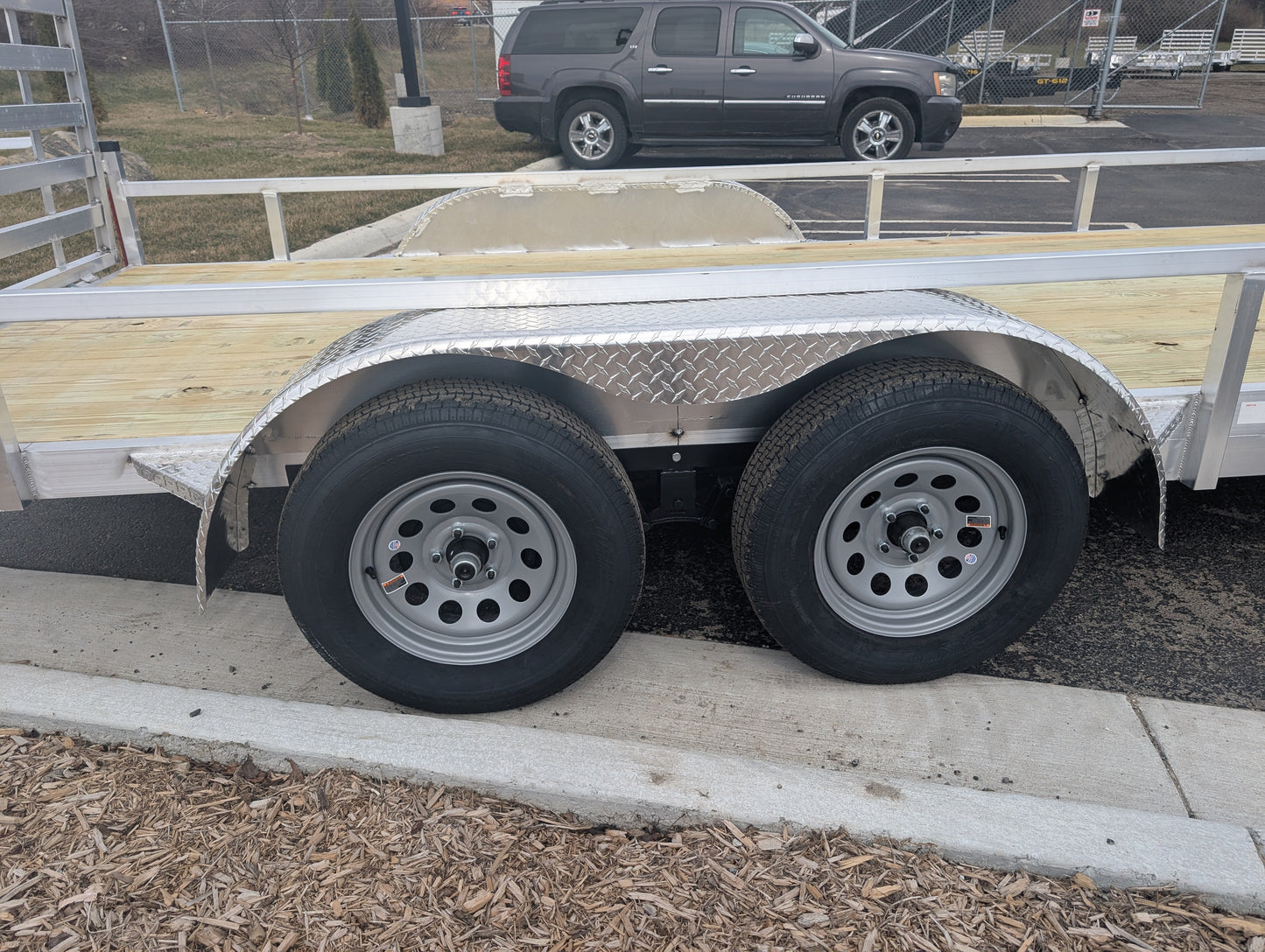 Silver Ox 7x16 Aluminum Tandem Axle Utility Trailer – Rear Ramp – Electric Brakes | AAA Trailer