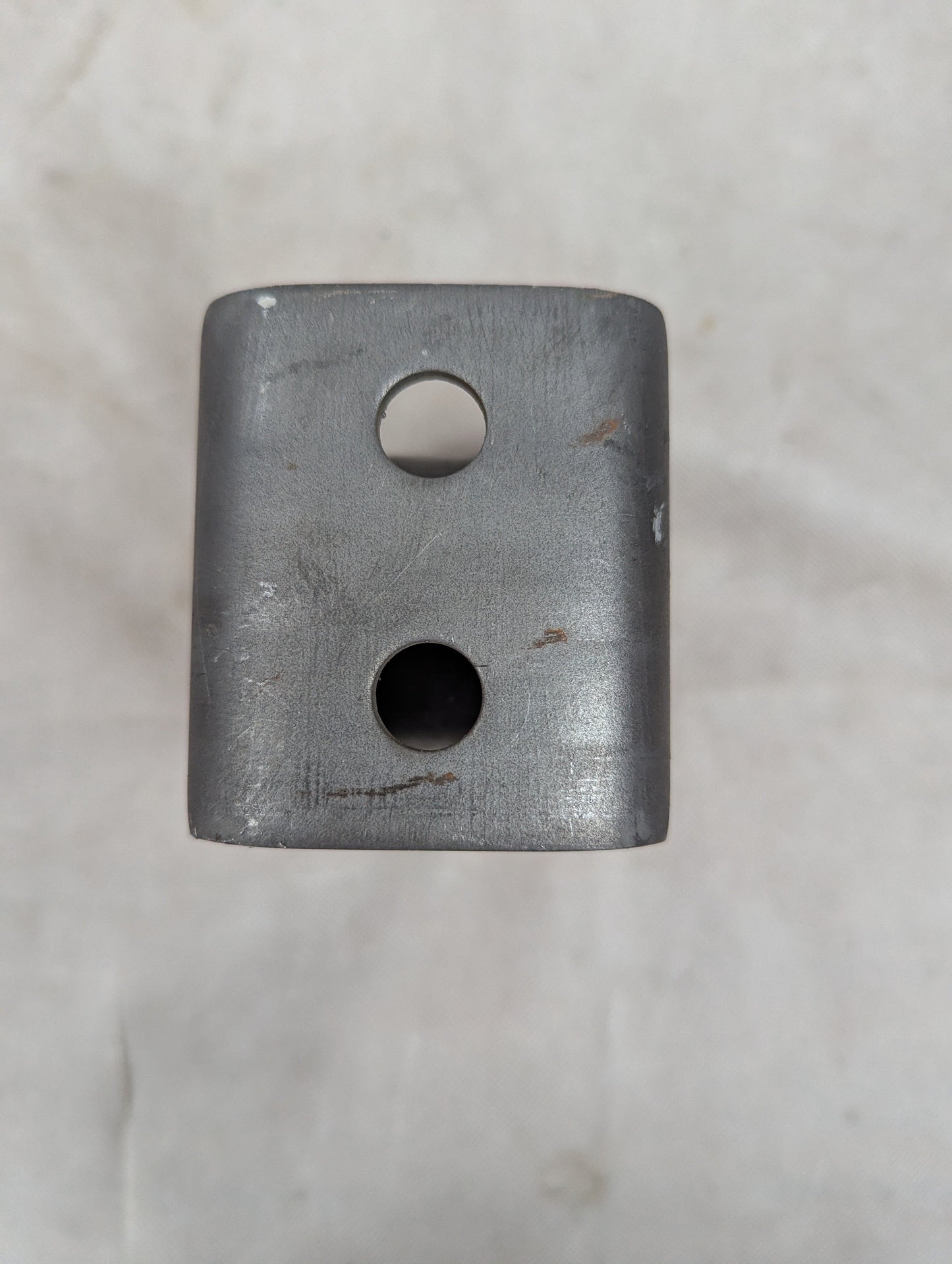 2" Wide Slipper Spring Rear Hanger - w 7/16" Keeper Bolt HG-3028-R