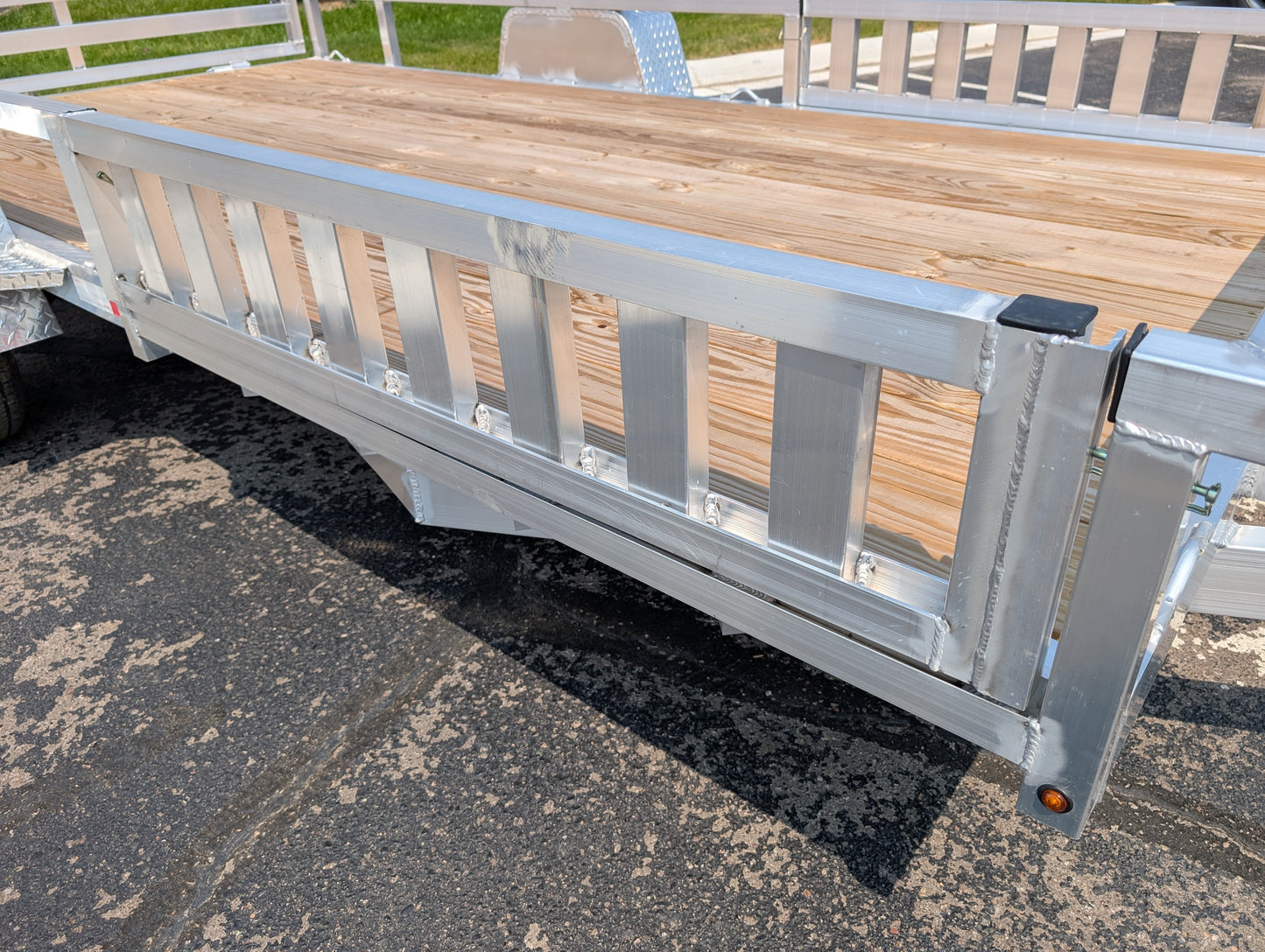 Silver Ox 7x14 Aluminum ATV Trailer – Side Ramps & Rear Ramp Gate