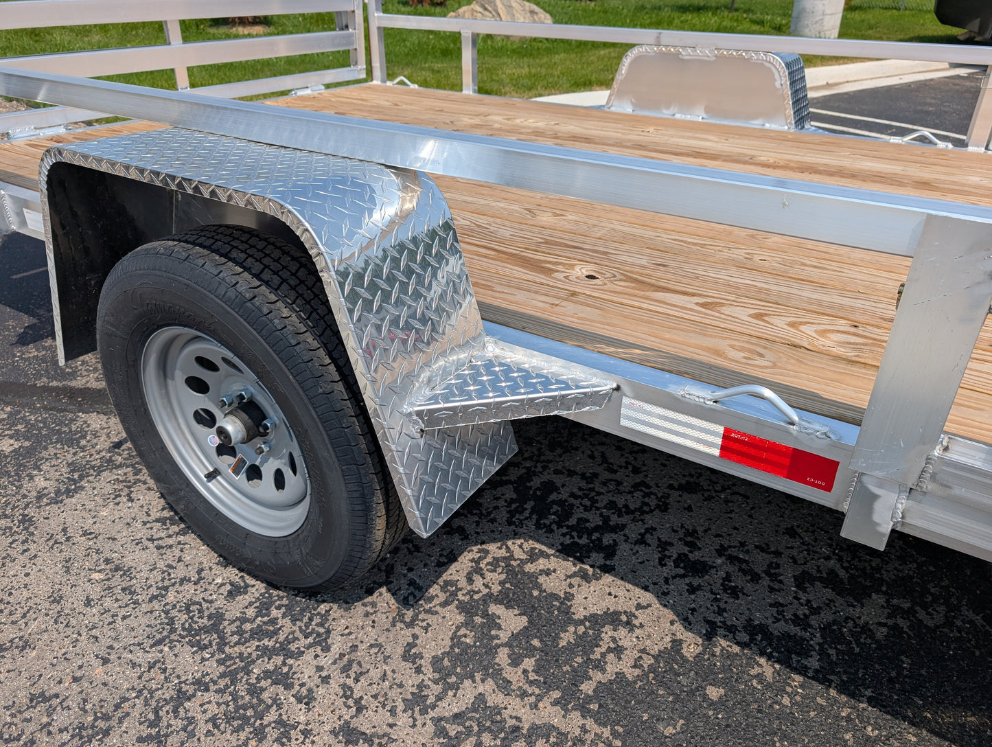 Silver Ox 7x14 Aluminum ATV Trailer – Side Ramps & Rear Ramp Gate