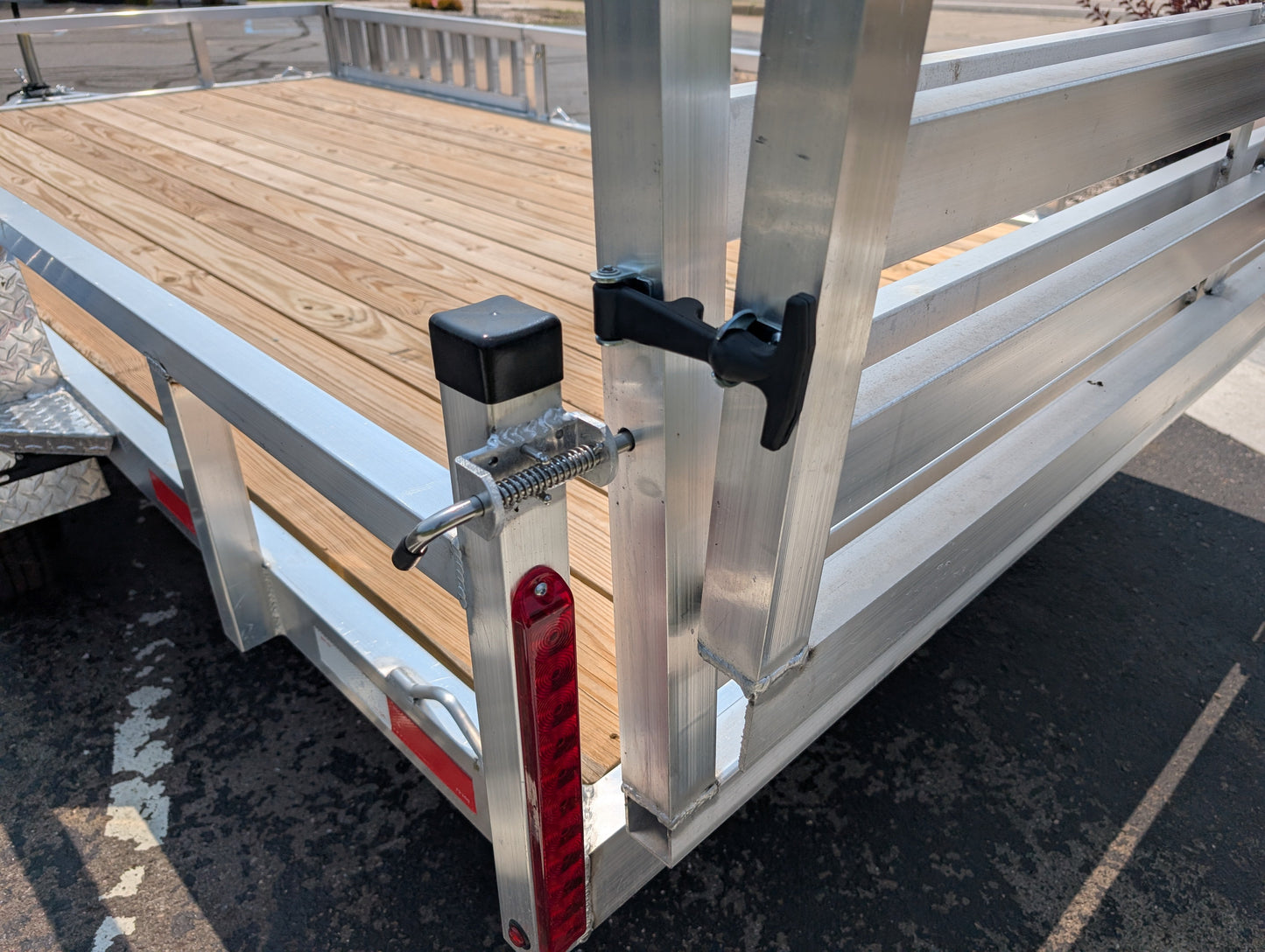Silver Ox 7x14 Aluminum ATV Trailer – Side Ramps & Rear Ramp Gate