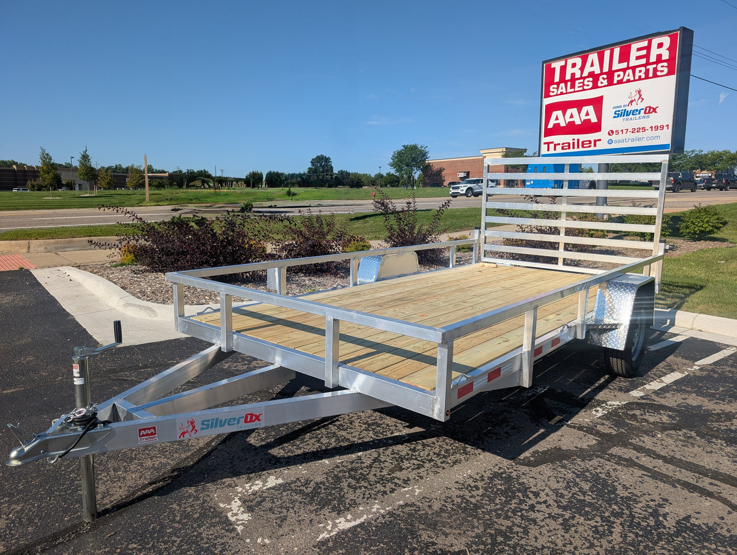 Silver Ox 7x14 Aluminum Utility Trailer – Single Axle – Rear Ramp