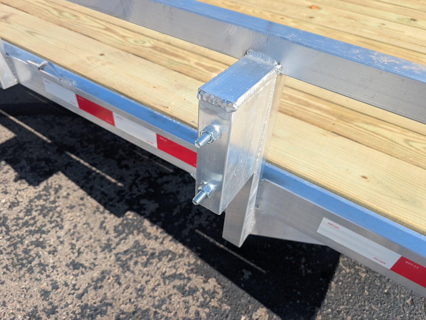Silver Ox 7x14 Aluminum Utility Trailer – Single Axle – Rear Ramp
