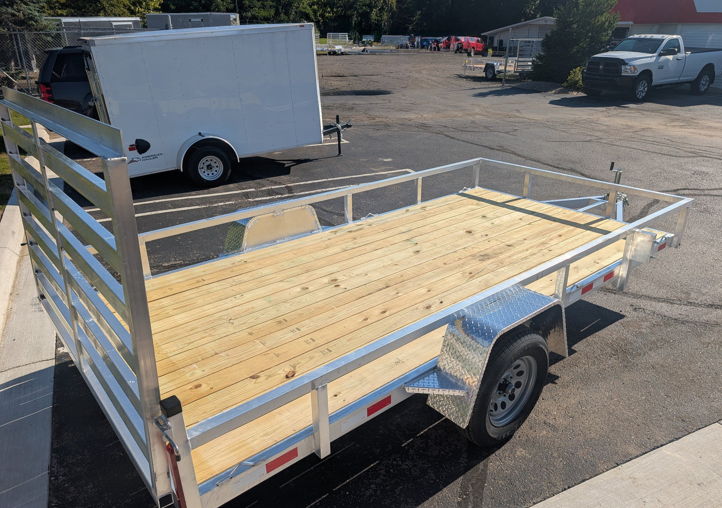 Silver Ox 7x14 Aluminum Utility Trailer – Single Axle – Rear Ramp