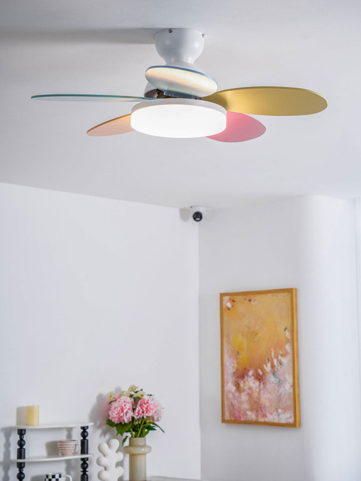 Petal-Shaped Ceiling Fan with LED Light and Remote | Quiet Reversible DC Motor