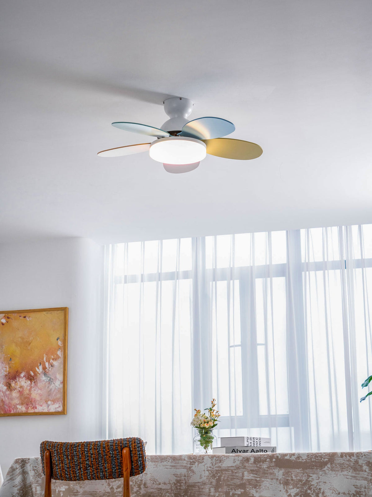 Petal-Shaped Ceiling Fan with LED Light and Remote | Quiet Reversible DC Motor