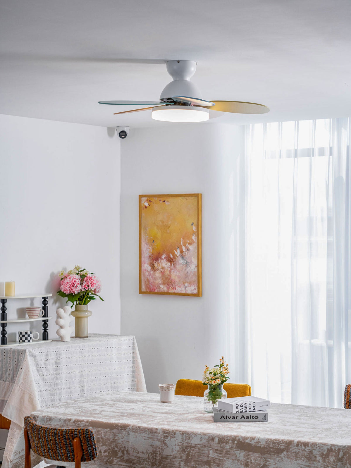 Petal-Shaped Ceiling Fan with LED Light and Remote | Quiet Reversible DC Motor