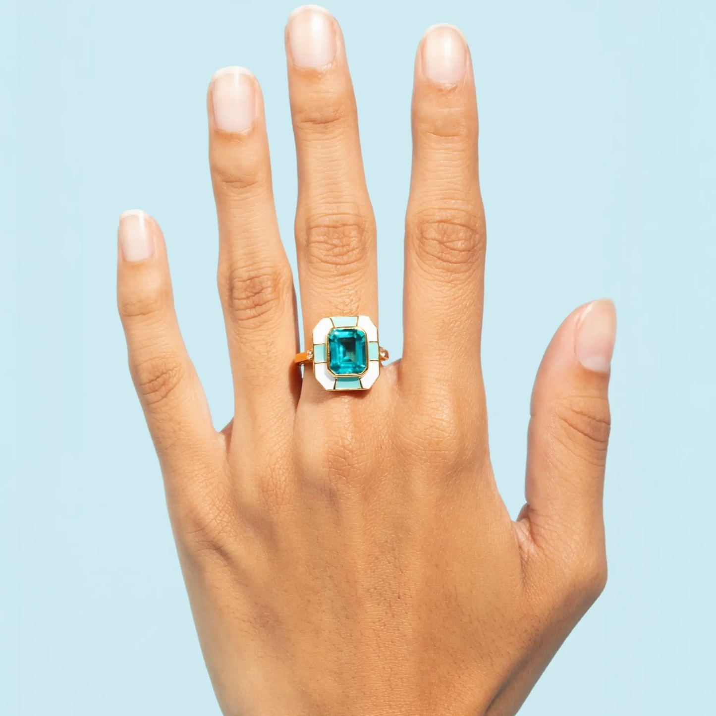 El anillo de declaración Iconic