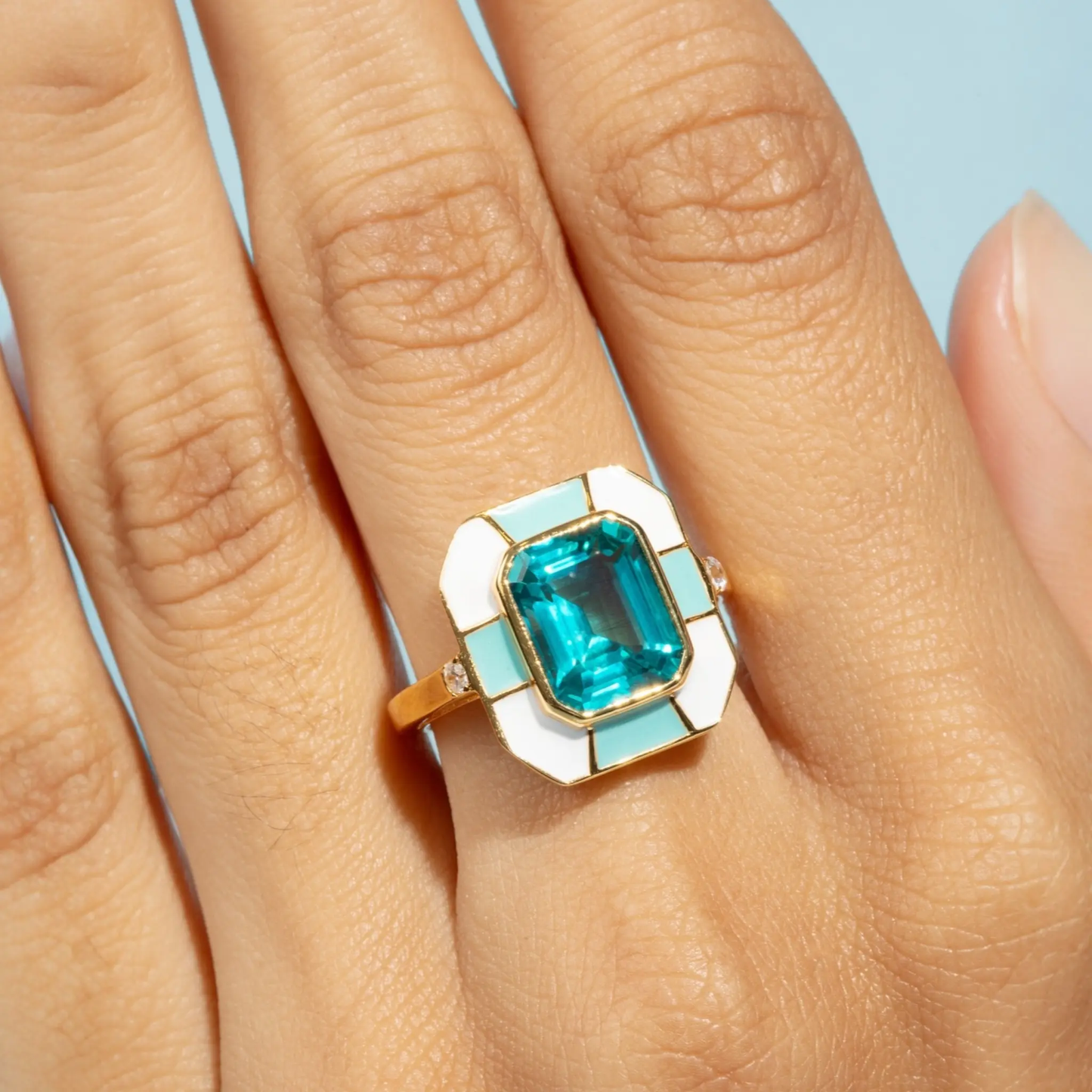 El anillo de declaración Iconic