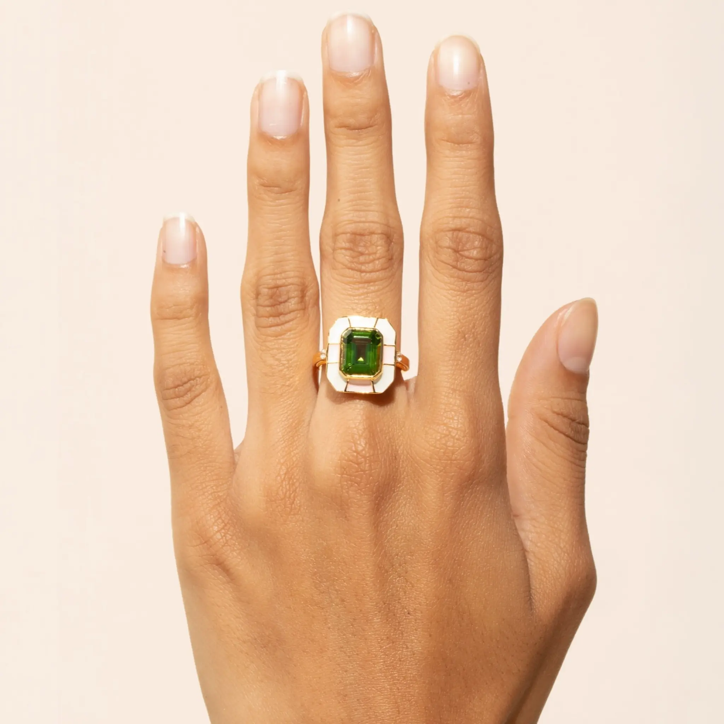 El anillo de declaración Iconic