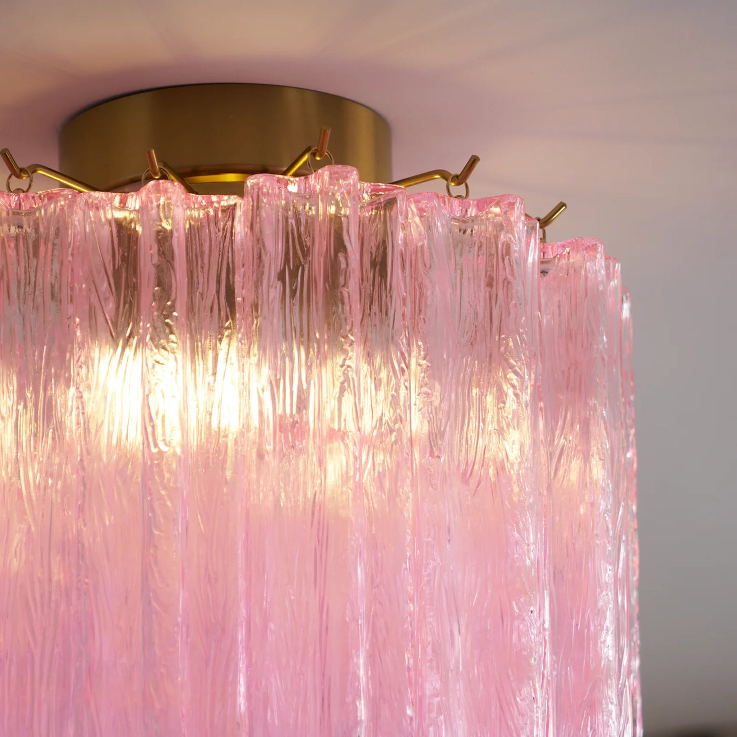Lámpara de techo de tubos de cristal rosa de Murano