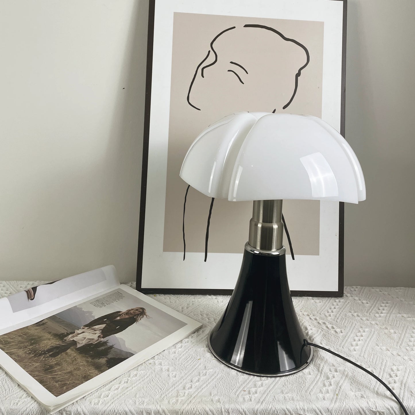 Lámpara de Mesa Acrílica Pipistrello