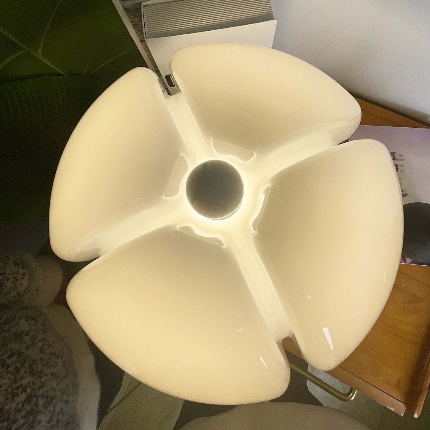 Lámpara de Mesa Acrílica Pipistrello