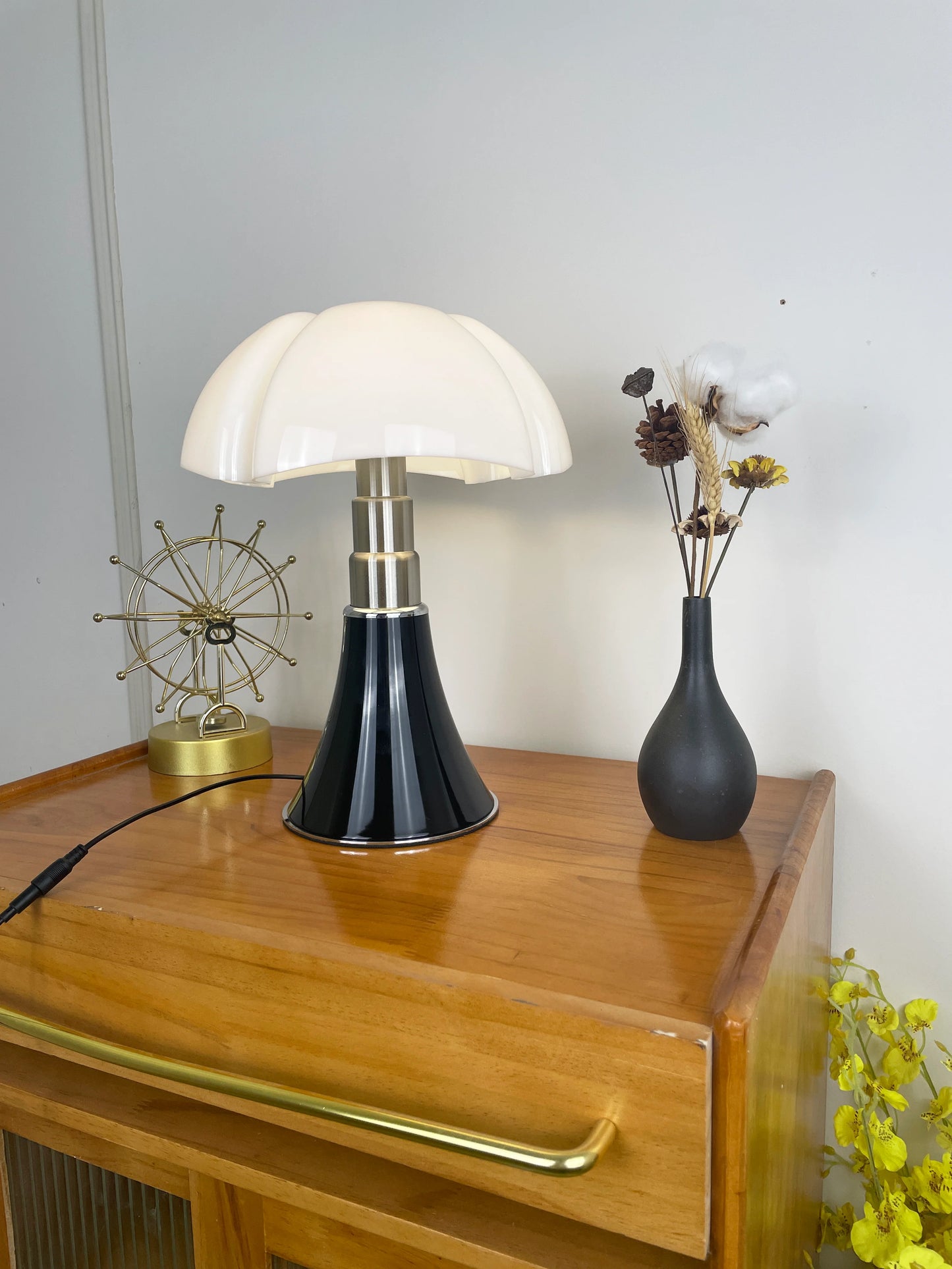 Lámpara de Mesa Acrílica Pipistrello