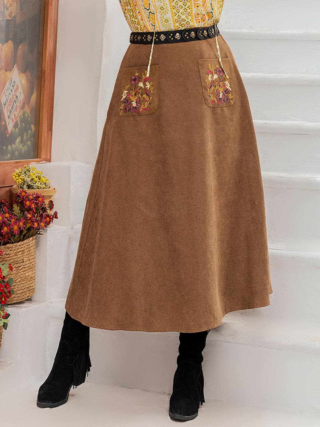 Outerwear Trendsi Plus size embroidered high waist skirt