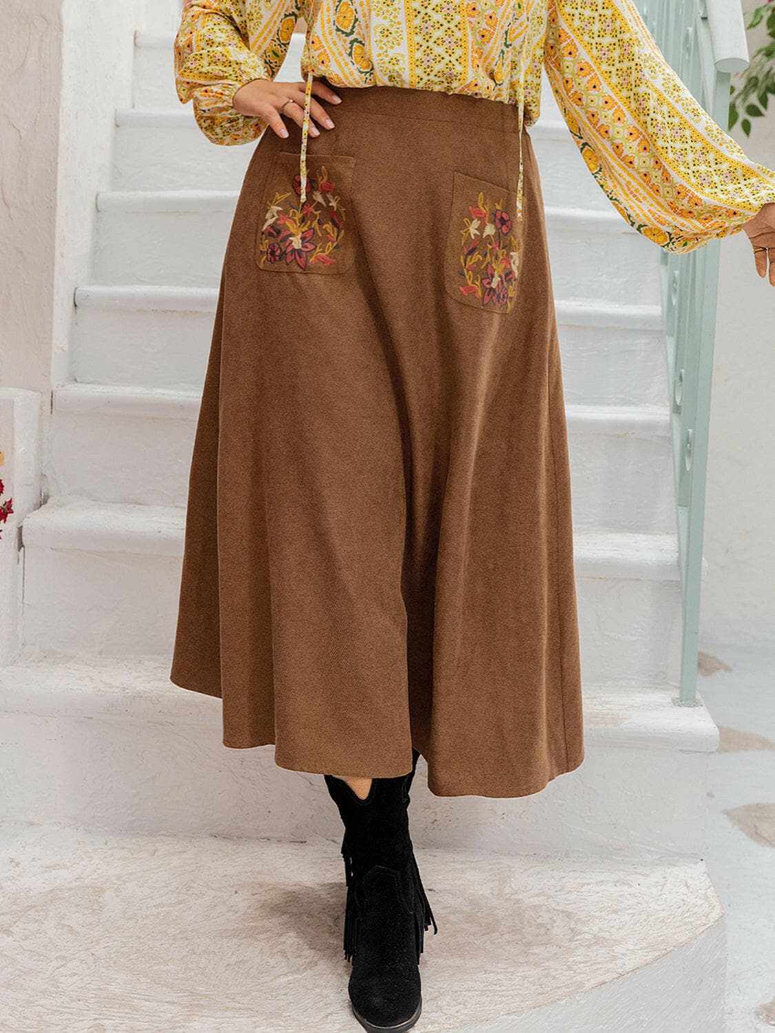 Outerwear Trendsi Plus size embroidered high waist skirt