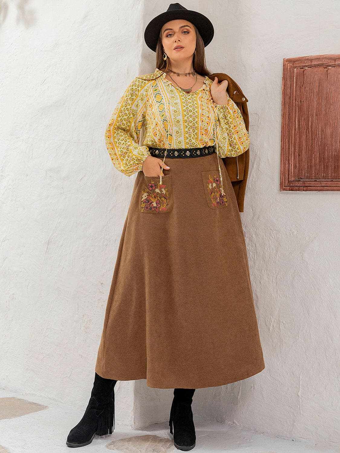 Outerwear Trendsi Plus size embroidered high waist skirt