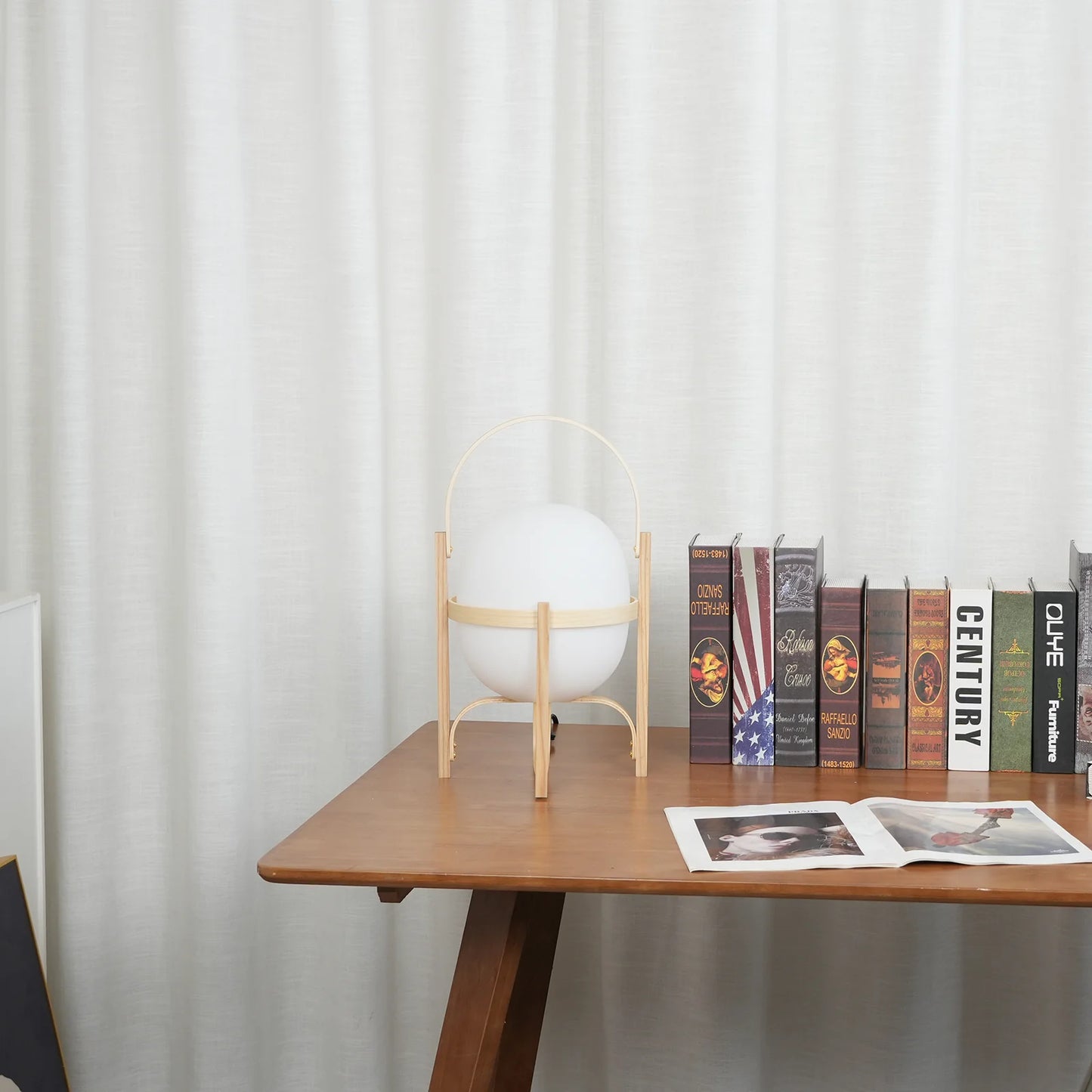 Lámpara de mesa de cristal con farol de madera portátil