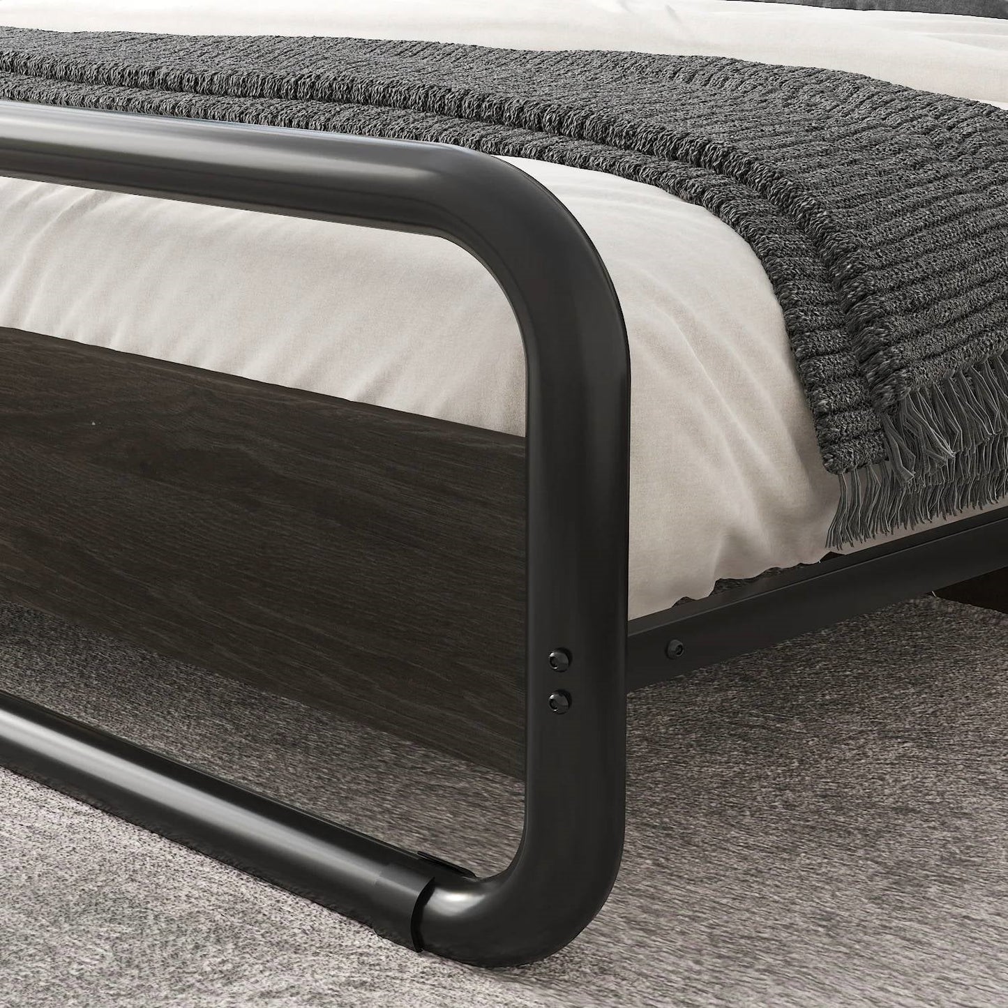 Cama Queen de plataforma con marco de metal resistente y cabecero de panel de madera negra