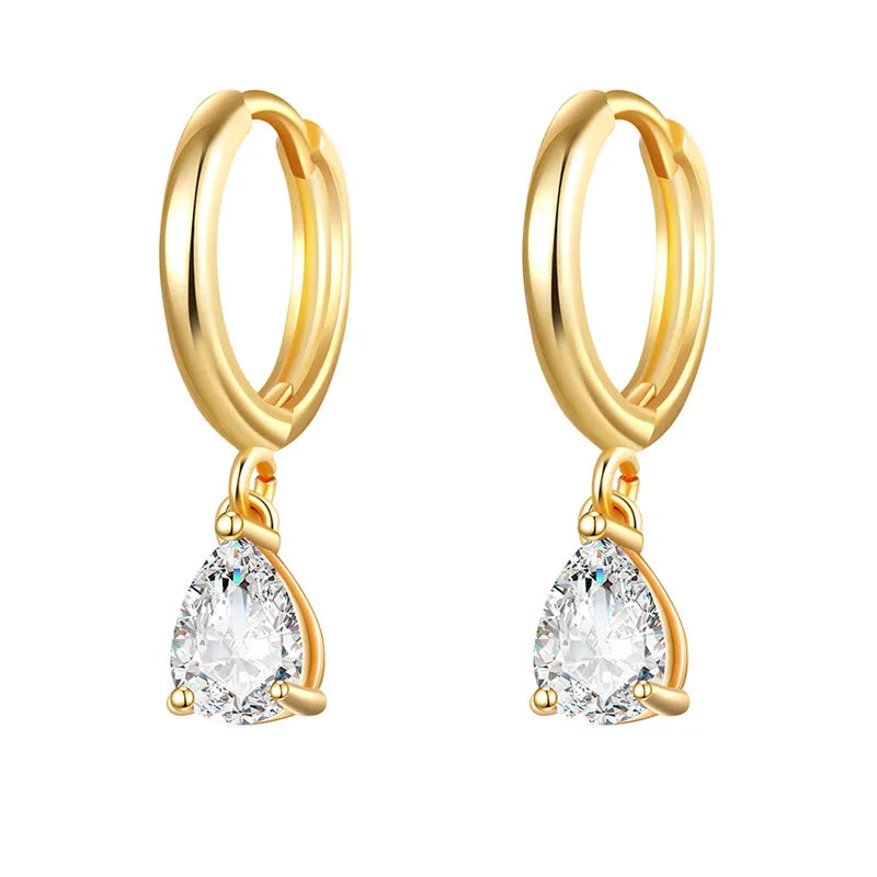 Pendientes de oro blanco con forma de corazón y diamantes