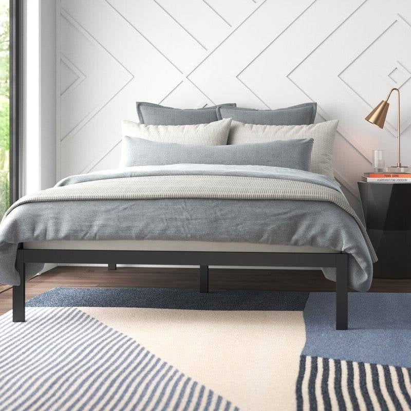 Base de cama Queen de metal negro con plataforma y listones de madera - 700 lb de capacidad de peso