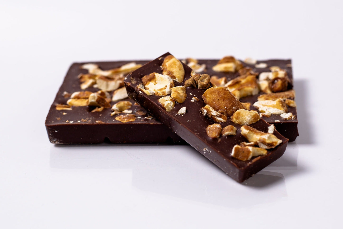 Coconut Caramel & Crushed Cashew Bark