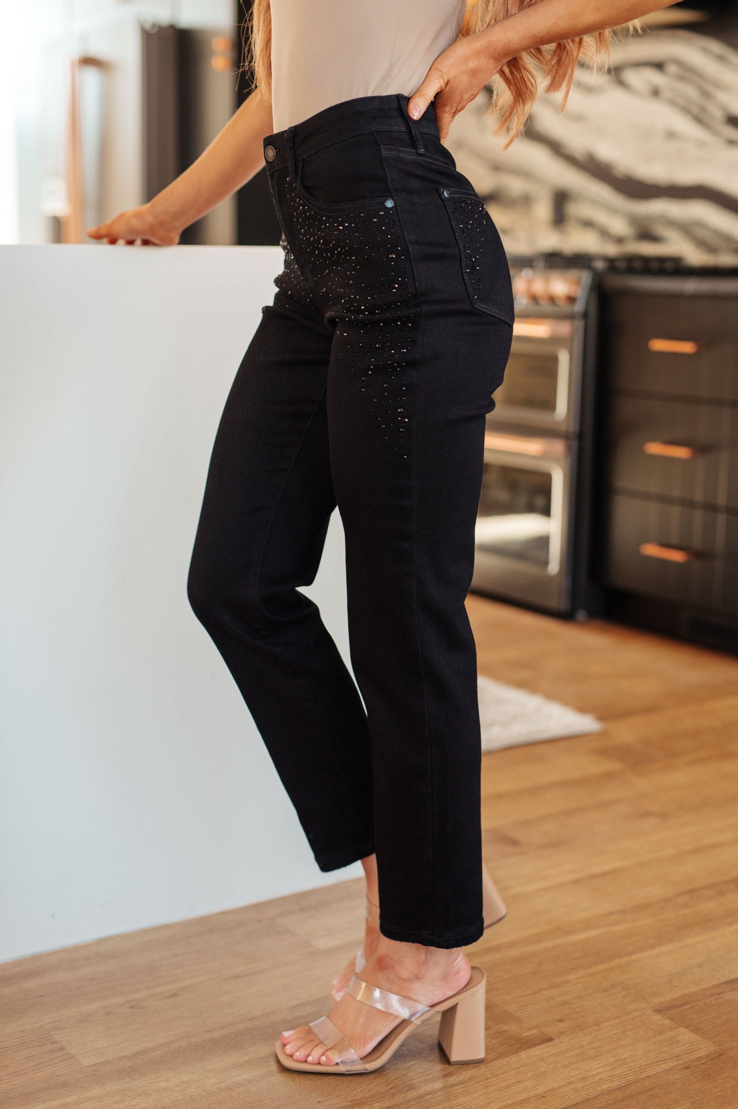Vaqueros ajustados Reese Rhinestone en negro