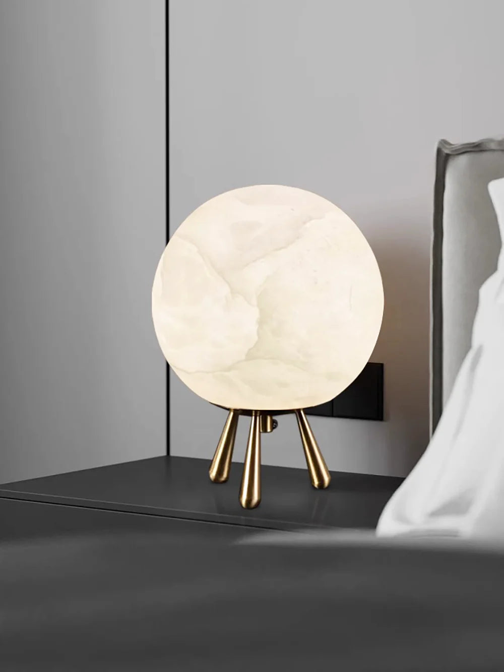 Lámpara de mesa Romi Alabaster