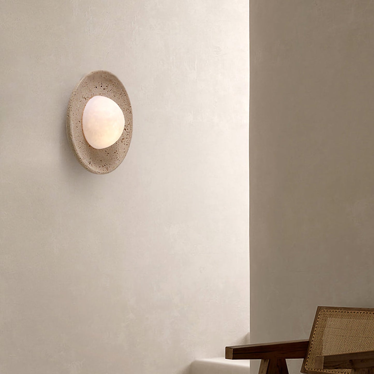 Lámpara de pared redonda de travertino