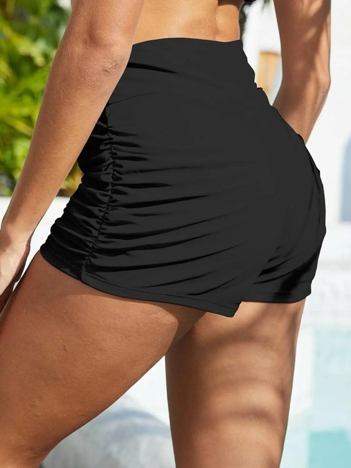 T-Shirts Trendsi swimwear - Ruched mid-rise swim bottoms