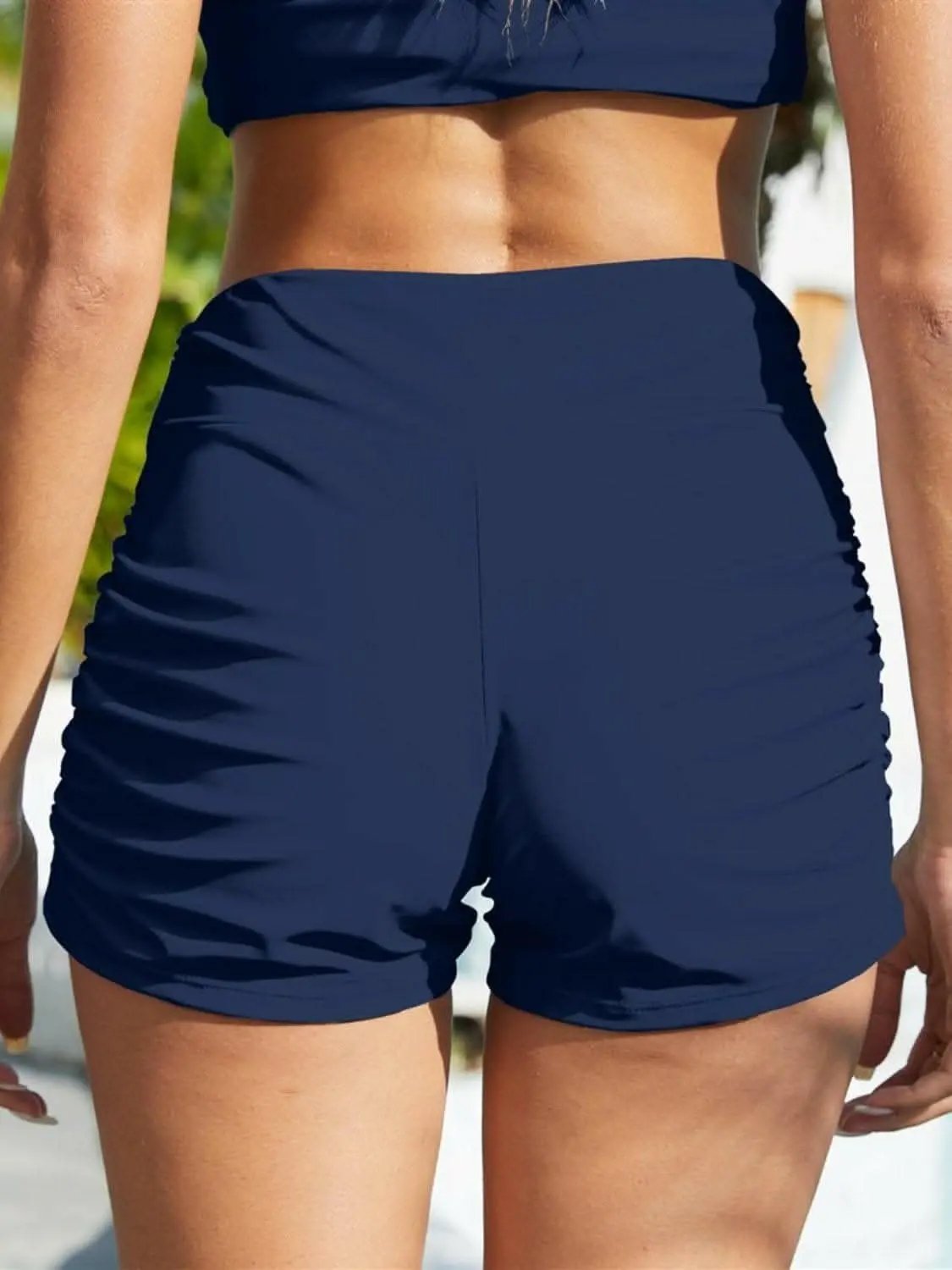 T-Shirts Trendsi swimwear - Ruched mid-rise swim bottoms