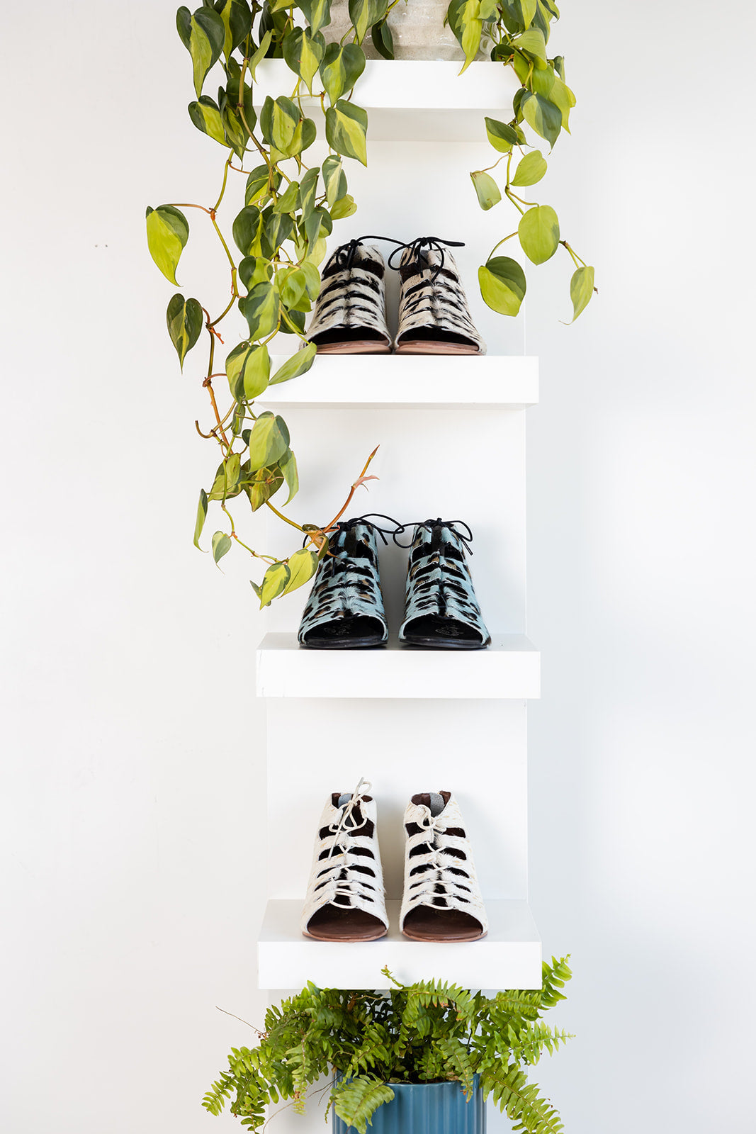 Sandalias Nola en blanco y negro