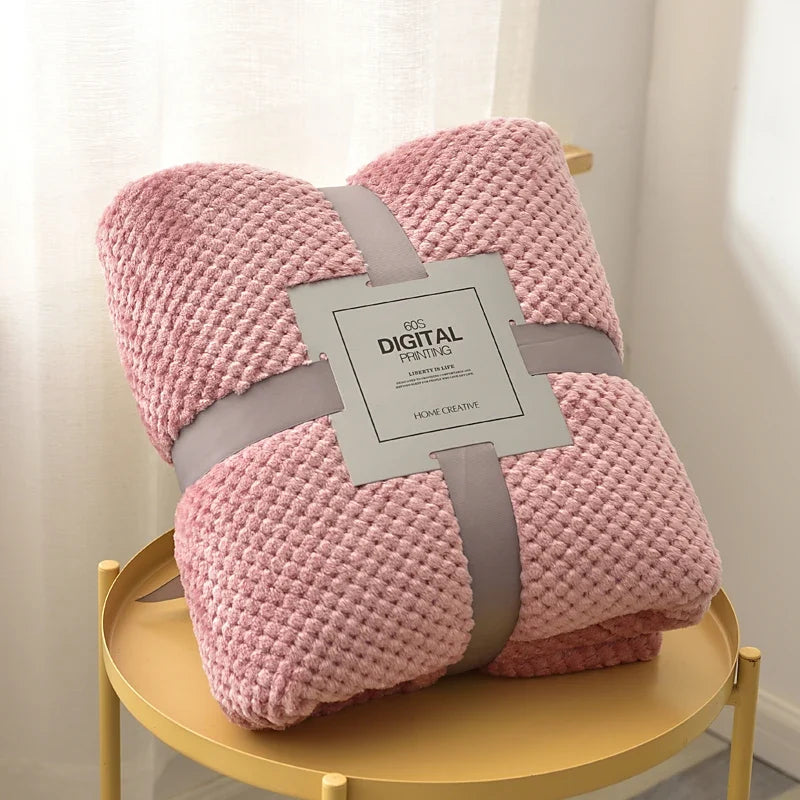 Fluffy Coral Velvet Blanket Flannel Plush Comfortable Thickened and Warm Soft Sofa Throw Blanket for Air-Conditioned Room Luxury