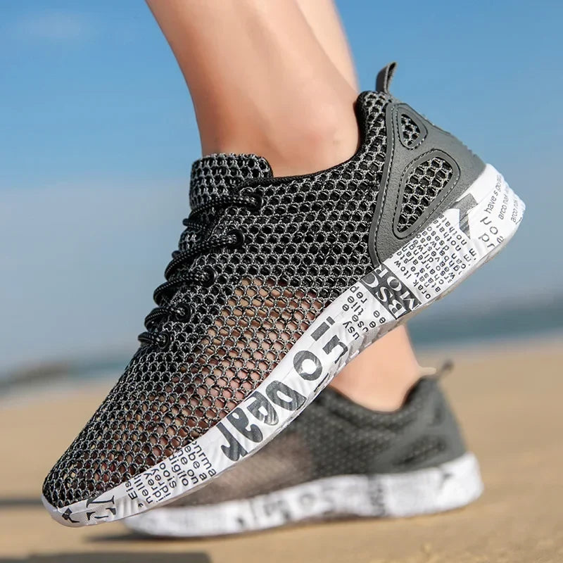 Summer Lightweight Flat Sports Shoes for Men's Outdoor New Style Mesh Casual Men's Shoes Breathable Upstream Shoes Large Size