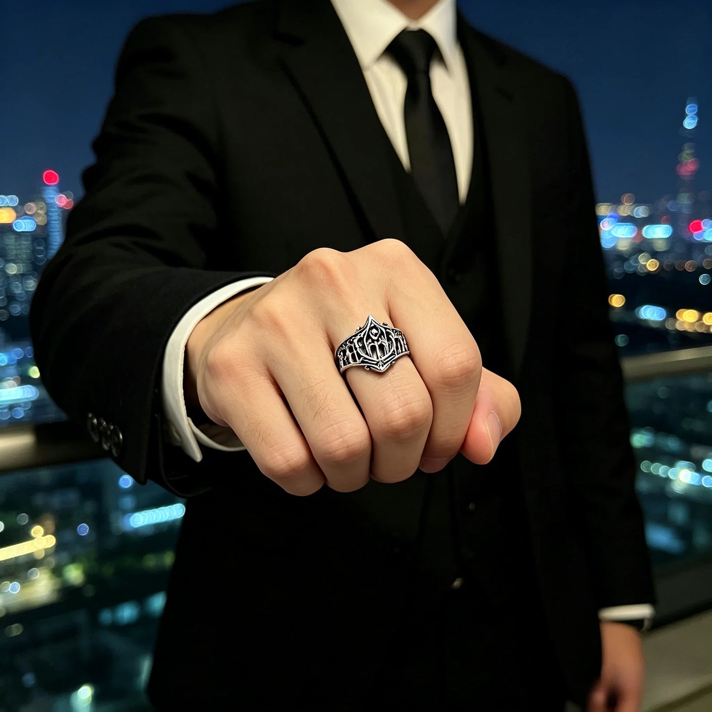 Vintage Antique Silver Gothic Hollow Wide Band Ring Dark Punk Openwork Architecture Carved Finger Ring Retro Hip Hop Biker Aesthetic Statement Jewelry Gift
