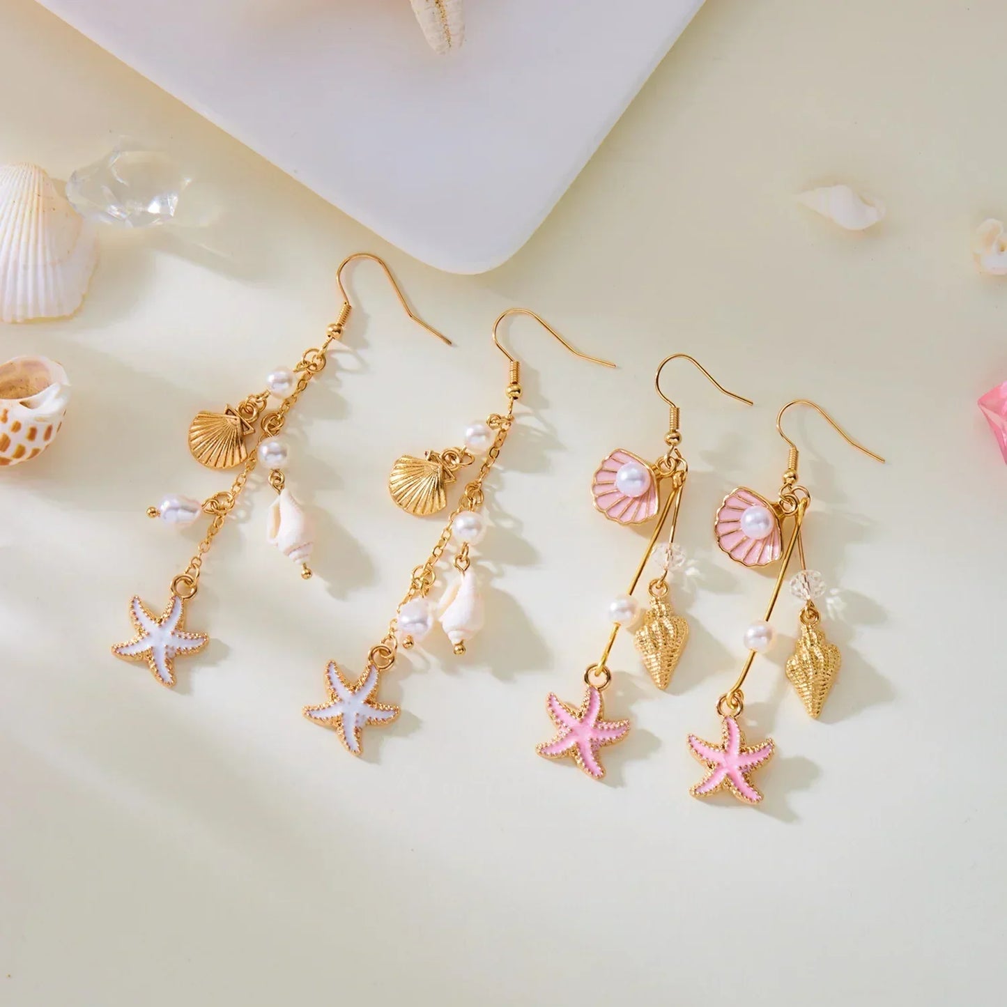 Handmade Bohemia Conch Shaped Shell Dangle Earrings for Women Girls Golden Color Shell Metal Ear Hook Earrings Fashion Gifts