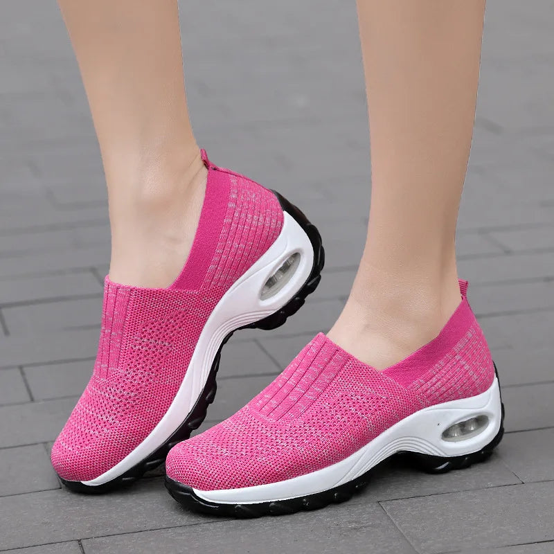 Breathable Mesh Slip-On Sports Shoes Comfortable Thick Bottom Heightening Walking Shoes for Women Casual round Toe Rubber Sole