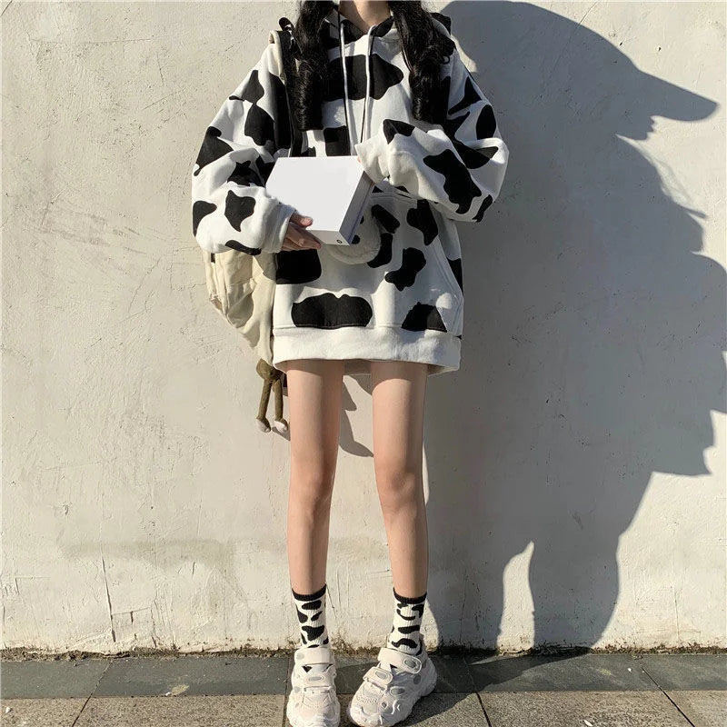 Sudadera con capucha y estampado de vaca