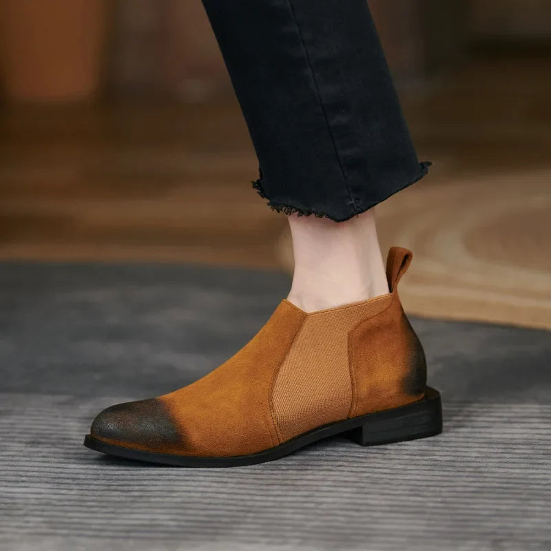 2025 New Ankle Boots Autumn/Winter Women Boots Pointed Toe Fashion Women Shoes Cow Suede Chelsea Boots Genuine Leather Shoes